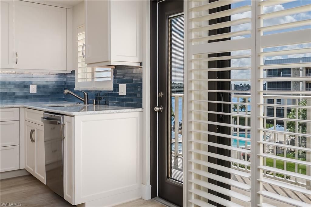 3450 Gulf Shore BLVD N 305, NAPLES, FL 34103 — photo 4