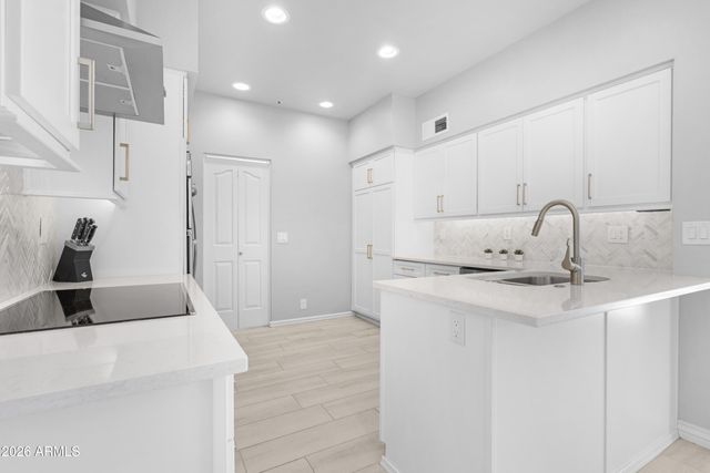 25555 N WINDY WALK Drive 75, Scottsdale, AZ 85255