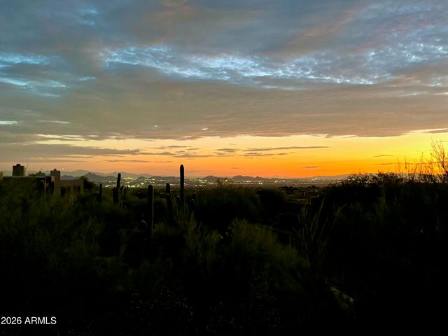 25555 N WINDY WALK Drive 75, Scottsdale, AZ 85255
