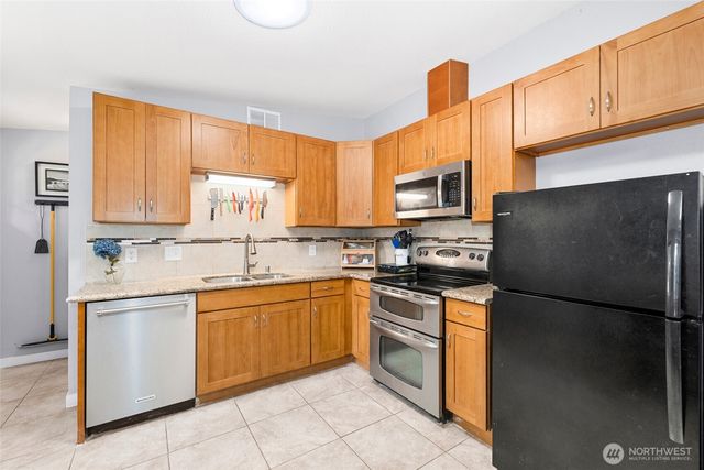 23303 100th Avenue SE, Kent, WA 98031