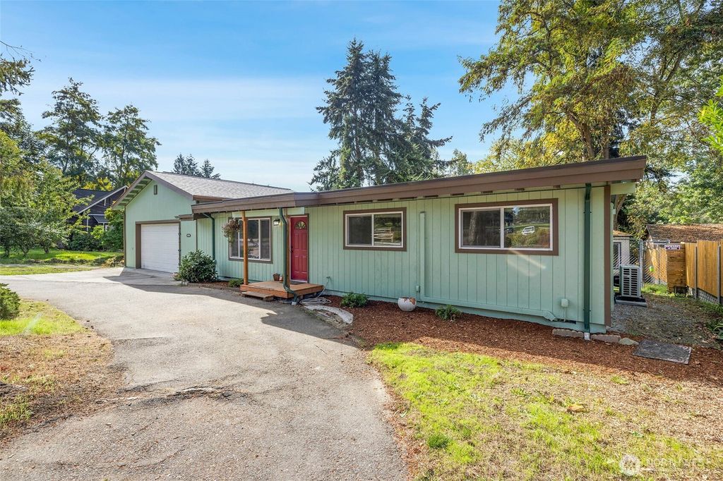 23303 100th Avenue SE, Kent, WA 98031
