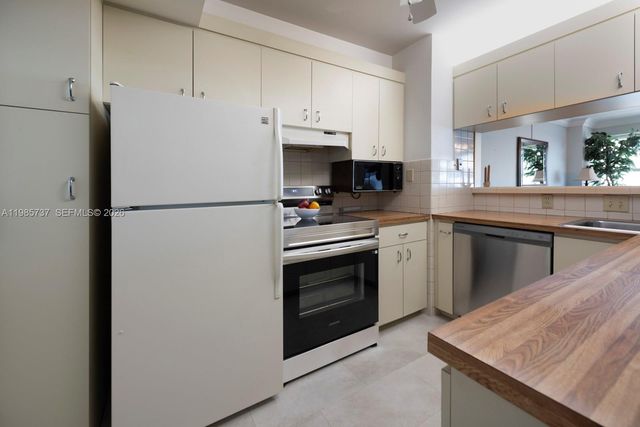 4010 Galt Ocean Dr 1701, Fort Lauderdale, FL 33308