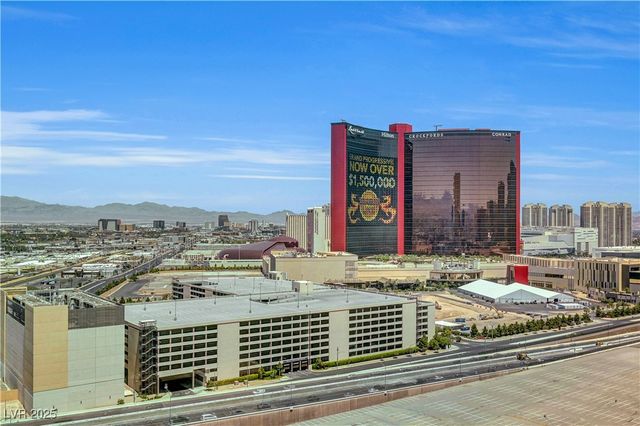 2000 North Fashion Show Drive 2815, Las Vegas, NV 89109