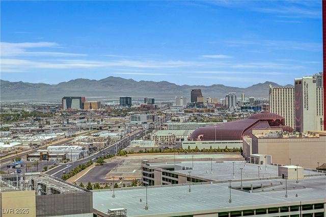 2000 North Fashion Show Drive 2815, Las Vegas, NV 89109