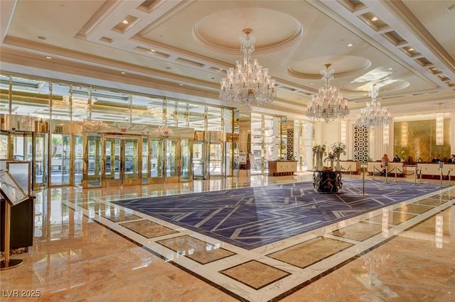 2000 North Fashion Show Drive 2815, Las Vegas, NV 89109