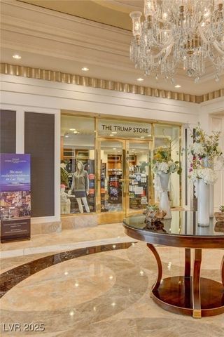 2000 North Fashion Show Drive 2815, Las Vegas, NV 89109