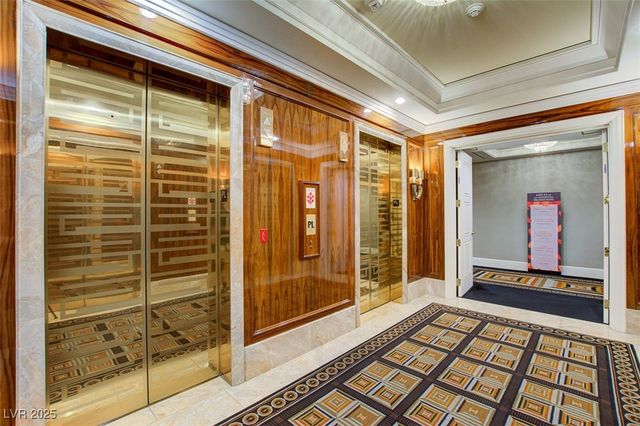 2000 North Fashion Show Drive 2815, Las Vegas, NV 89109