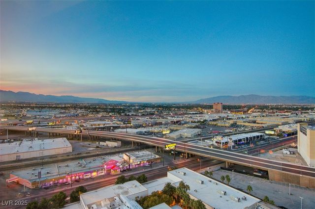 2000 North Fashion Show Drive 2815, Las Vegas, NV 89109