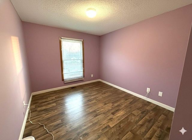 7904 Little Lane, Pleasant Valley, MO 64068