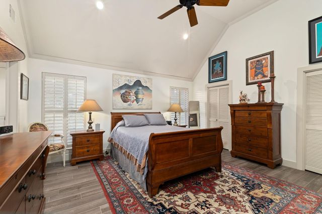 2360 Gun And Rod Circle, Brenham, TX 77833