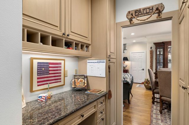 2360 Gun And Rod Circle, Brenham, TX 77833