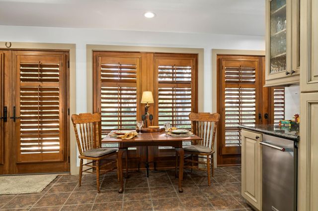 2360 Gun And Rod Circle, Brenham, TX 77833