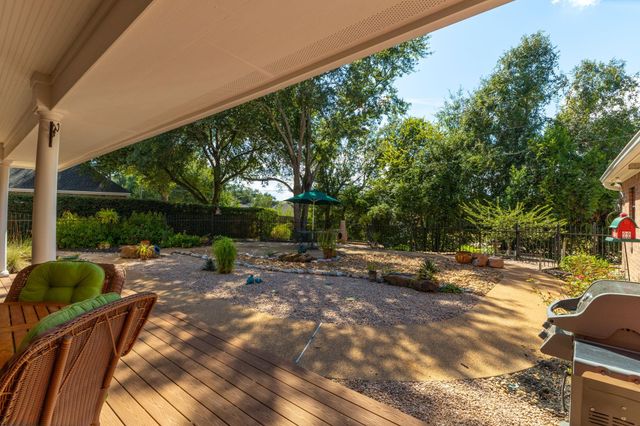 2360 Gun And Rod Circle, Brenham, TX 77833