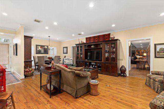 2360 Gun And Rod Circle, Brenham, TX 77833