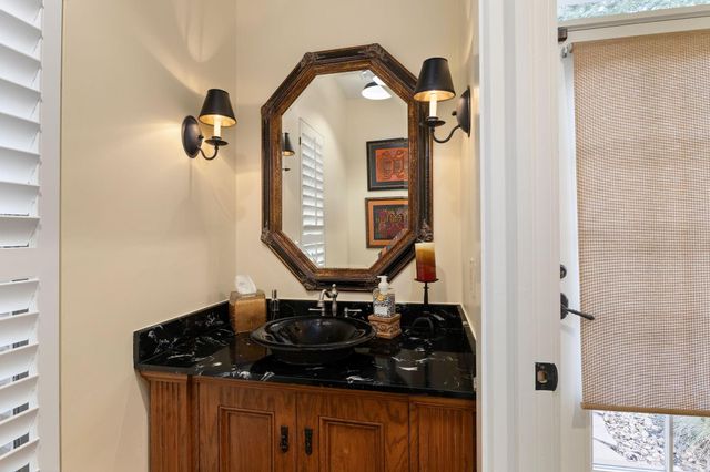 2360 Gun And Rod Circle, Brenham, TX 77833