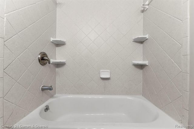 1046 6th Street, Wyandotte, MI 48192