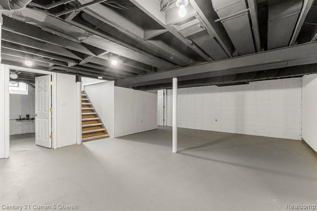 1046 6th Street, Wyandotte, MI 48192