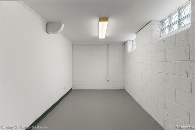 1046 6th Street, Wyandotte, MI 48192