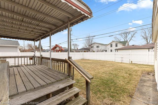 1046 6th Street, Wyandotte, MI 48192