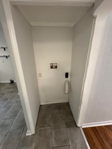 54 E Sylvania Avenue, Toledo, OH 43612