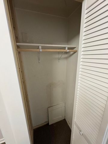 54 E Sylvania Avenue, Toledo, OH 43612