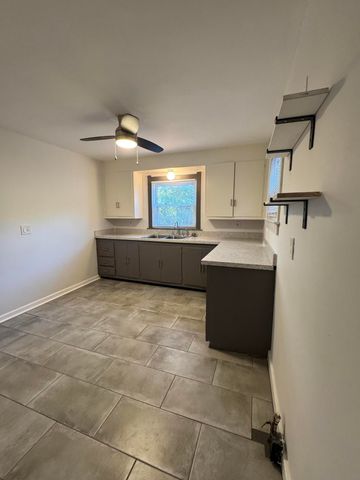 54 E Sylvania Avenue, Toledo, OH 43612