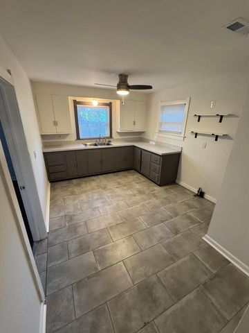 54 E Sylvania Avenue, Toledo, OH 43612