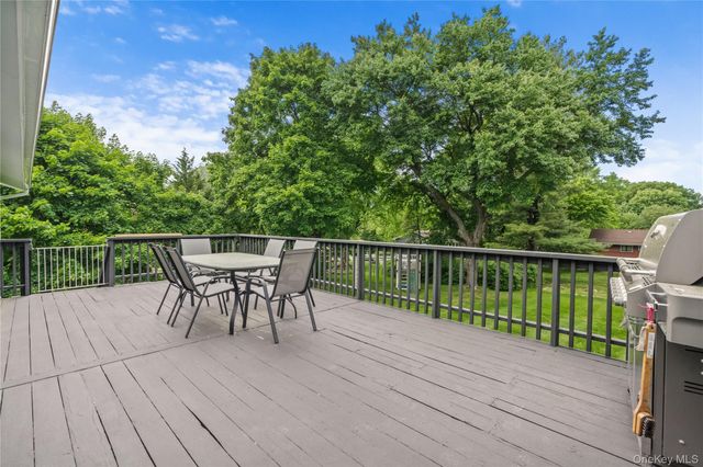 224 Willow Drive, Briarcliff Manor, NY 10510