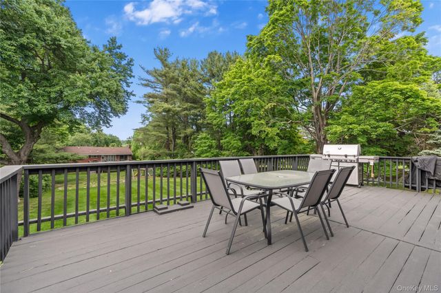 224 Willow Drive, Briarcliff Manor, NY 10510