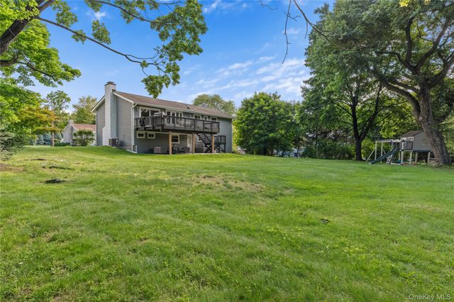224 Willow Drive, Briarcliff Manor, NY 10510