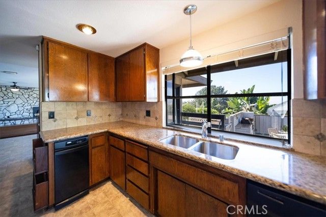 2995 Blackwell, Vista, CA 92084