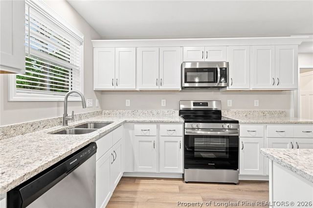 111 Kensington Circle, Fayetteville, NC 28301