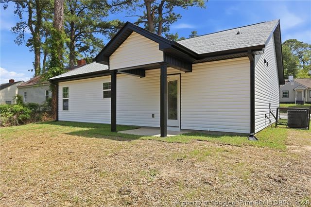 111 Kensington Circle, Fayetteville, NC 28301
