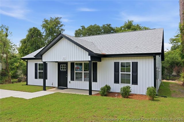 111 Kensington Circle, Fayetteville, NC 28301