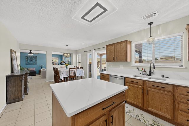4701 26th Avenue NE, Rio Rancho, NM 87144