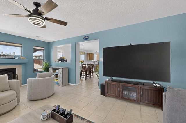 4701 26th Avenue NE, Rio Rancho, NM 87144