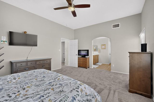 4701 26th Avenue NE, Rio Rancho, NM 87144