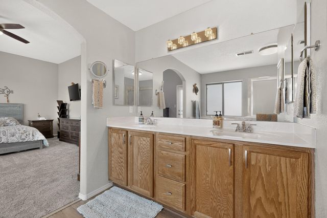 4701 26th Avenue NE, Rio Rancho, NM 87144