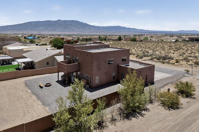 4701 26th Avenue NE, Rio Rancho, NM 87144