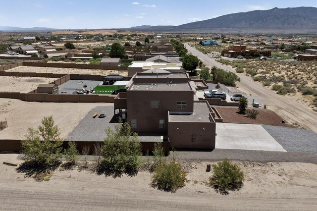 4701 26th Avenue NE, Rio Rancho, NM 87144