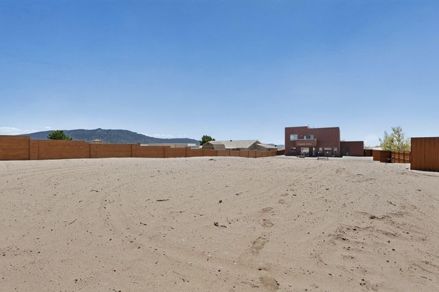 4701 26th Avenue NE, Rio Rancho, NM 87144