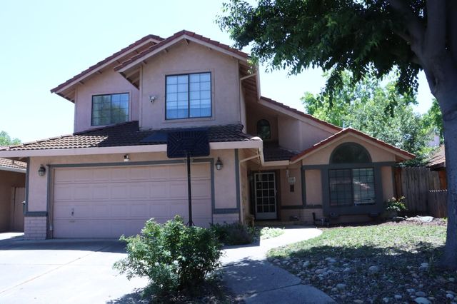 1000 Narvik Ln, Modesto, CA 95350