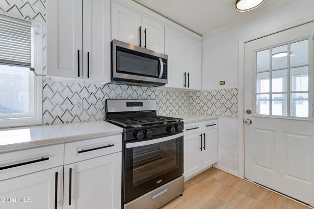 1353 Helderberg Avenue, Rotterdam, NY 12306