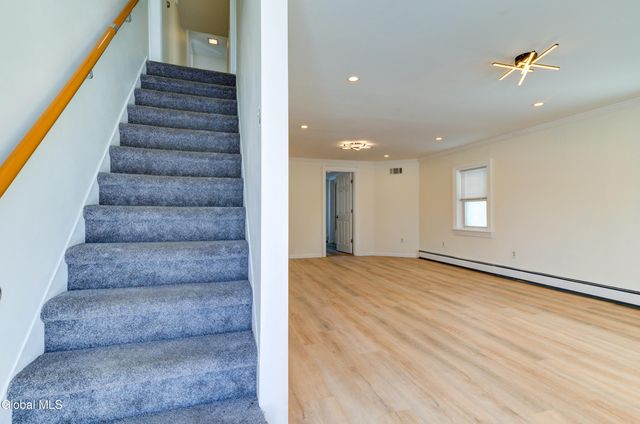 1353 Helderberg Avenue, Rotterdam, NY 12306