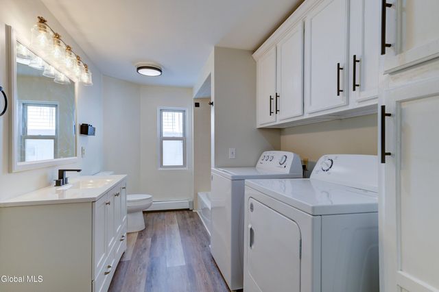 1353 Helderberg Avenue, Rotterdam, NY 12306