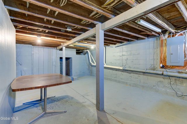 1353 Helderberg Avenue, Rotterdam, NY 12306