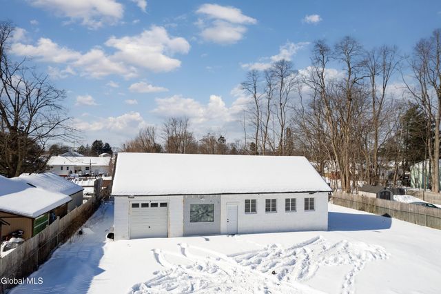 1353 Helderberg Avenue, Rotterdam, NY 12306