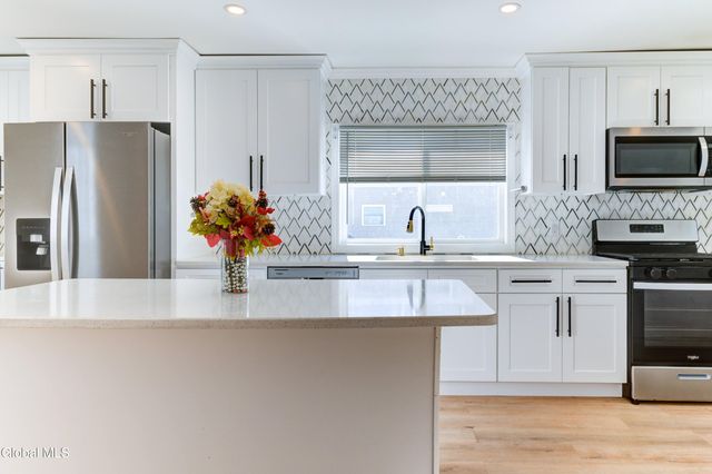 1353 Helderberg Avenue, Rotterdam, NY 12306