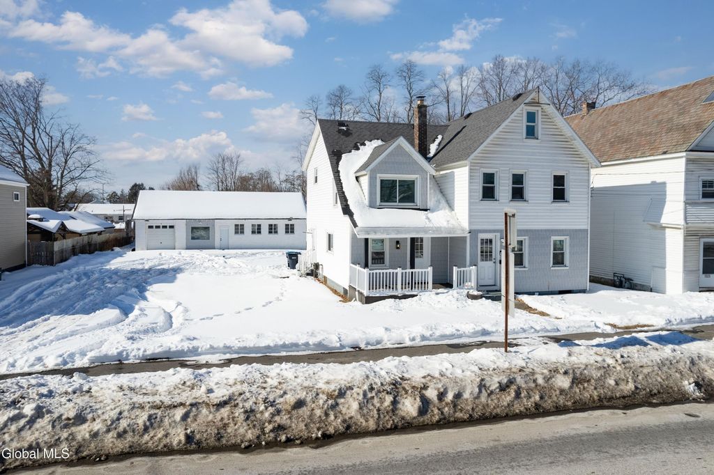 1353 Helderberg Avenue, Rotterdam, NY 12306