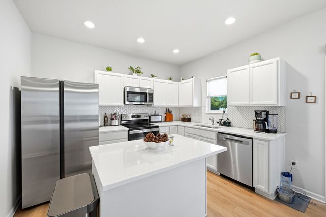 2217 Waller Avenue, Norwalk, IA 50211